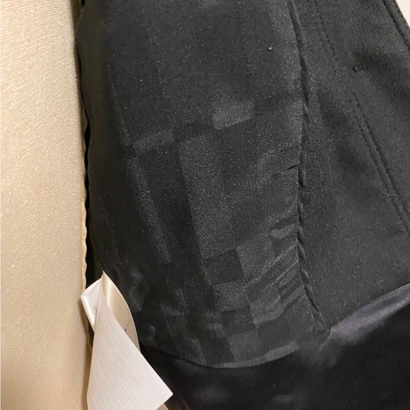 NWT BURBERRY VINTAGE "RARE" WOOL JACKET WITH SATIN QUILTED SIZE 4 - Picture 3 of 7